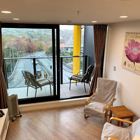 Free Wifi!! Spacious 1-Bedroom Apt, Auckland Cbd Exterior photo